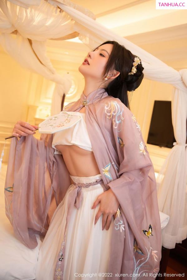 就是阿朱啊  [XiuRen]高清写真图 2022.04.29 No.4945 就是阿朱啊第2张图片